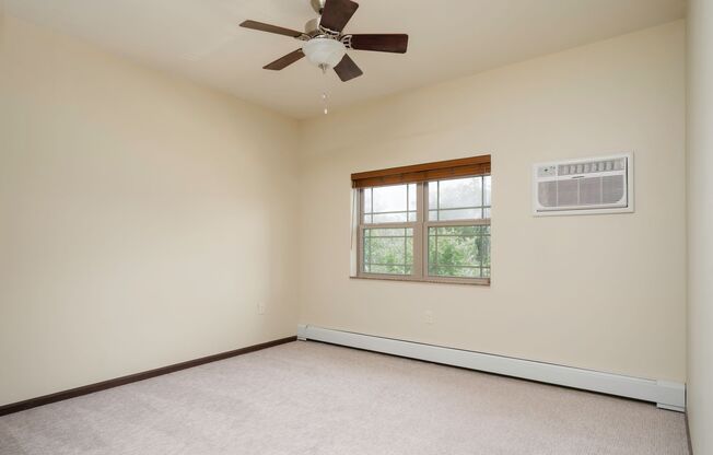 1 bed, 1 bath, 719 sqft, $1,600, Unit 214