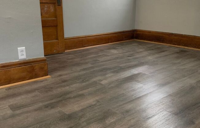 3 bedroom 1 bath house in St. Paul!