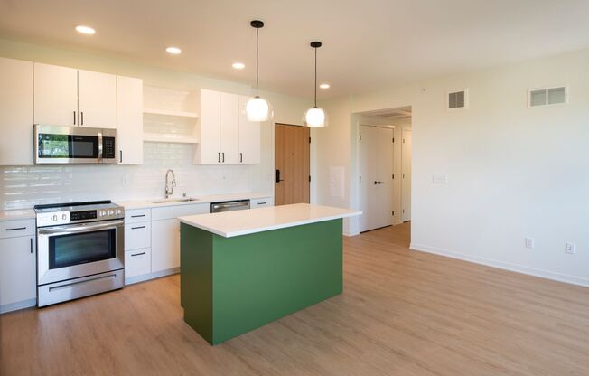 1 bed, 1 bath, 706 sqft, $1,633, Unit 405