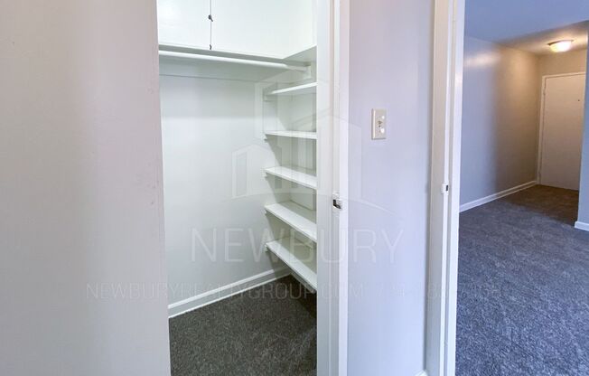 1 bed, 1 bath, 564 sqft, $725, Unit T 15