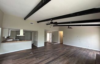 3BED/2BATH Home for lease! Available Now in Live Oak!