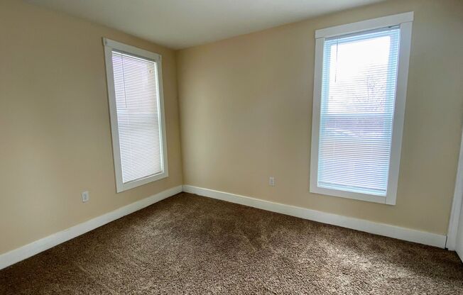 1224 Plainfield NE