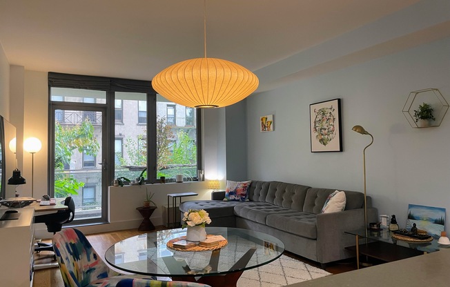 117 W 123 ST