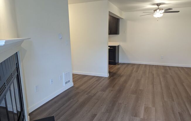 2 beds, 1 bath, 810 sqft, $2,095, Unit E107
