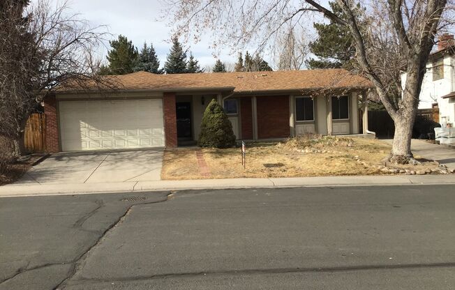 Beautiful ranch style home for rent Aurora CO 80013