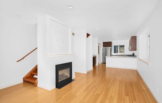 Stunning Townhome in the heart of Columbia City
