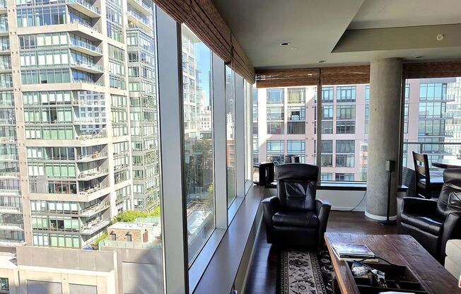 1 bed, 2 baths, 1,400 sqft, $4,200, Unit 1116