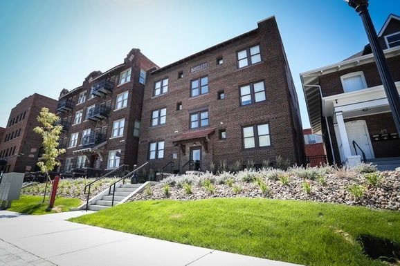 Studio, 1 bath, 404 sqft, $885, Unit BS-102
