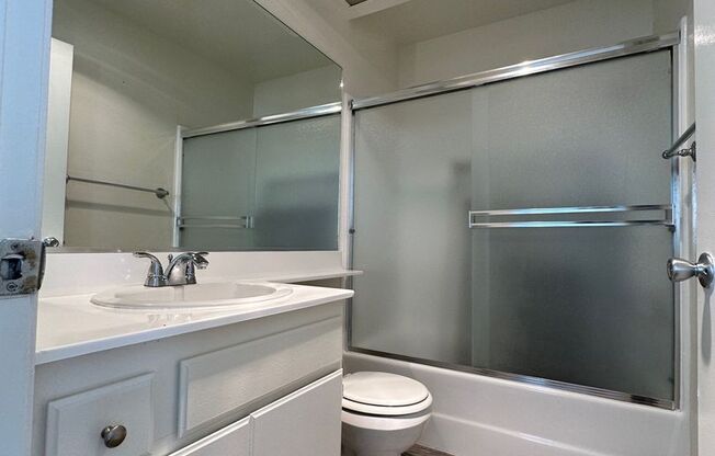 2 beds, 2 baths, $2,495, Unit 108