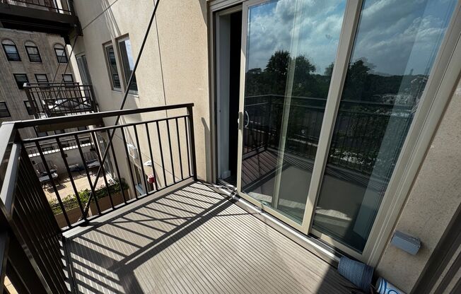 1 bed, 1 bath, 583 sqft, $1,800, Unit 804