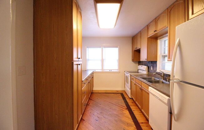 3 beds, 1 bath, $1,750