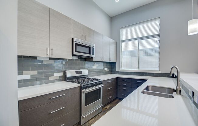 Beautiful 3 bed 3.5 bath home!