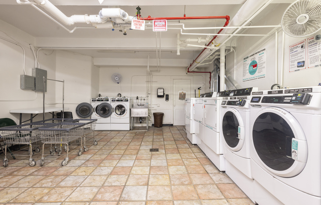 Studio, 1 bath, 550 sqft, $4,250, Unit 5B