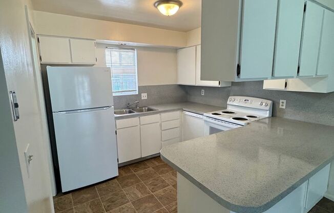 2 beds, 2 baths, 1,112 sqft, $1,245, Unit Unit 25