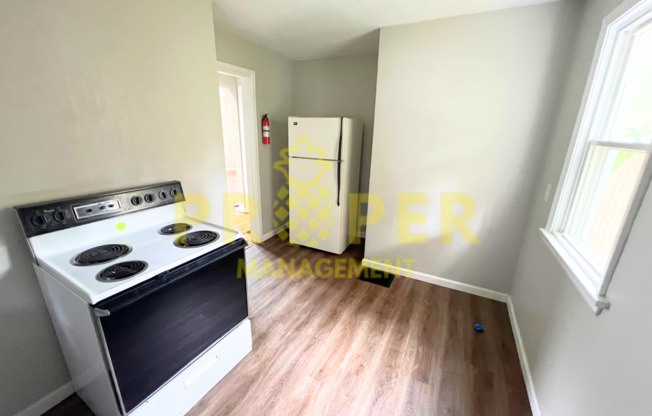 1 bed, 1 bath, 750 sqft, $550, Unit A