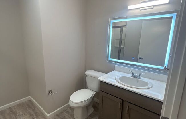 Studio, 1 bath, 500 sqft, $995, Unit 29