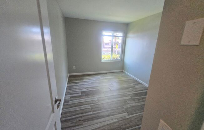 4 beds, 2 baths, $3,500, Unit Unit 113