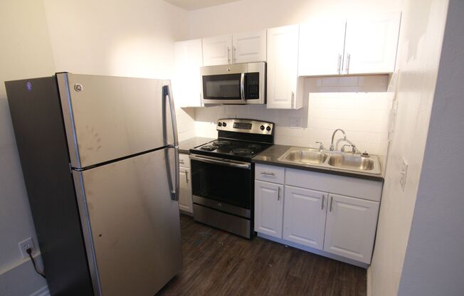 Studio, 1 bath, $1,595