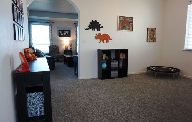 Amazing 3 Bedroom 3 Bath 2-Story Home in Airway Heights