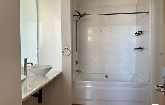 1 bed, 2 baths, 1,189 sqft, $3,950, Unit 504