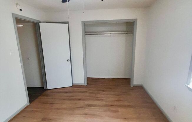 1 bed, 1 bath, $649, Unit A