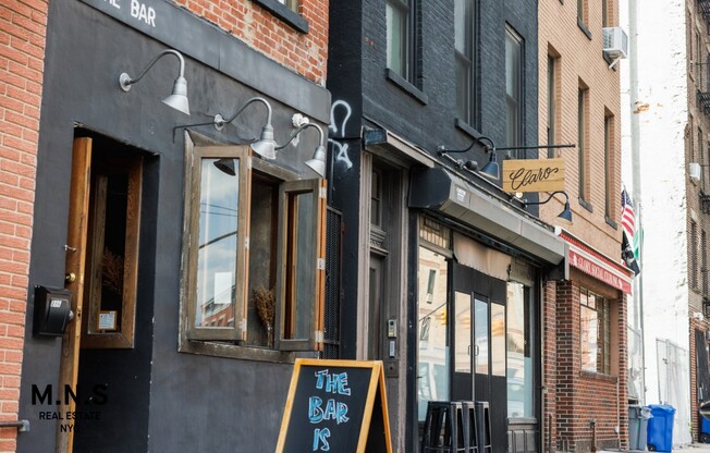 2 beds, 2 baths, 1,049 sqft, $5,563, Unit 523