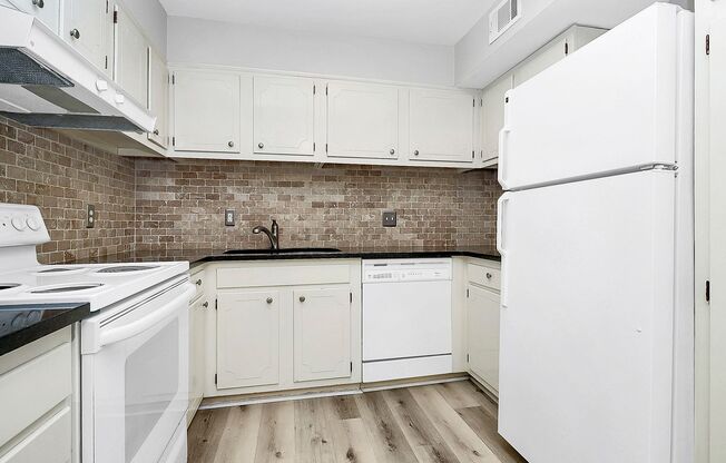 1 bed, 1 bath, $1,395, Unit # #C