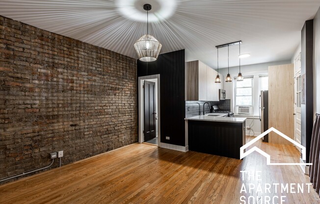 4013 N LOWELL