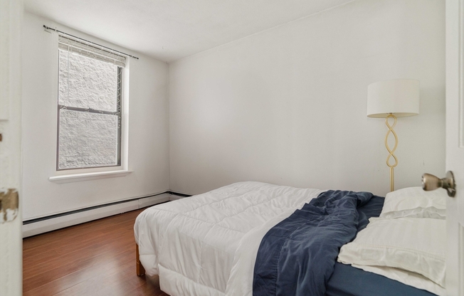 2 beds, 1 bath, 603 sqft, $3,650, Unit 4