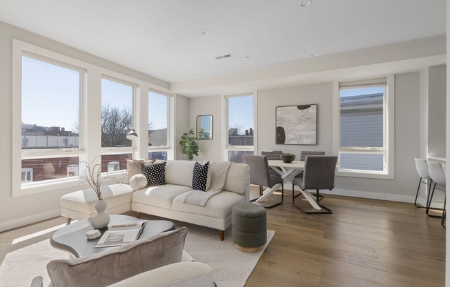 17 CHESTNUT AVE