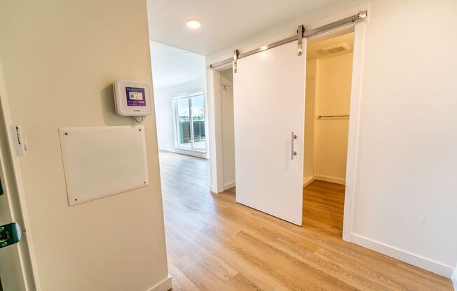 Studio, 1 bath, 263 sqft, $1,553, Unit 502
