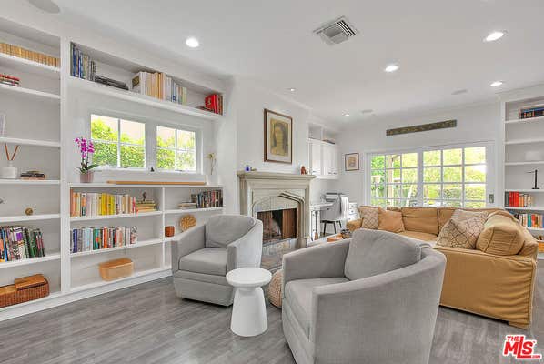 2035 THAYER AVE