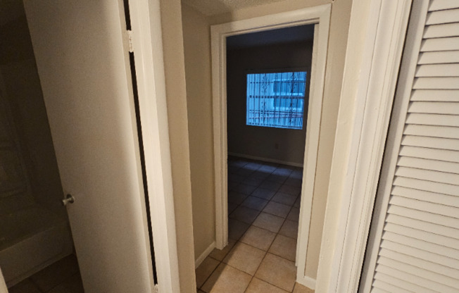 1035 W 77 ST