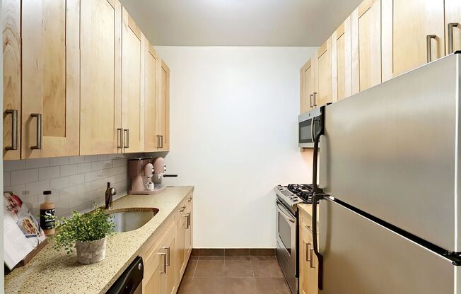 Studio, 1 bath, $3,710, Unit 19H