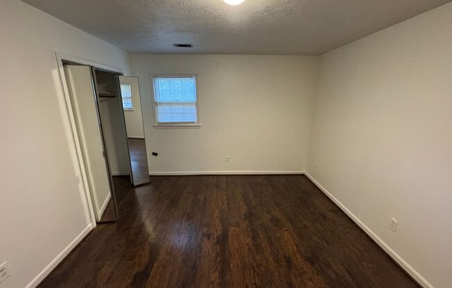 3 beds, 2 baths, $2,000