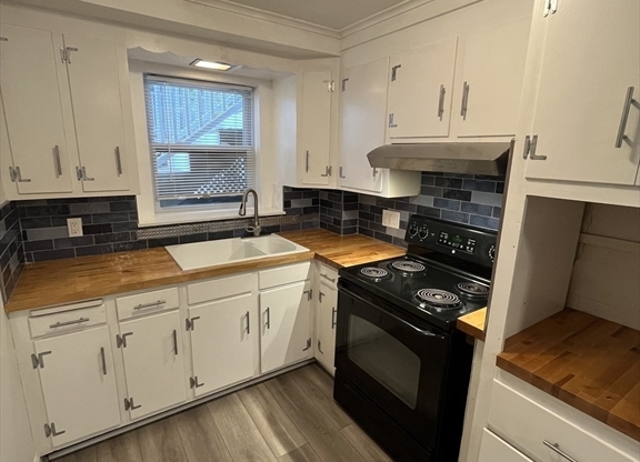 48 RAWSON RD