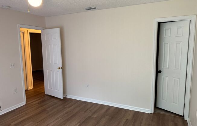 3 beds, 2 baths, $1,550