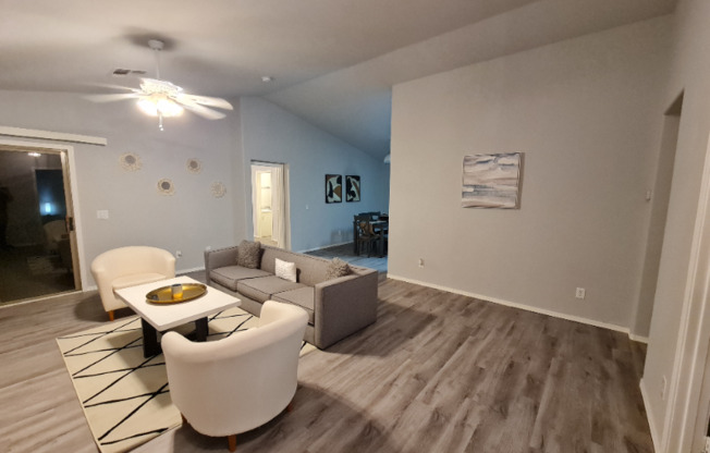 11305 W PINEHOLLOW DR