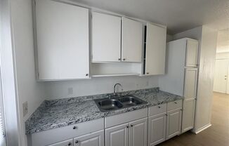 787 Cherry Ave Apartments in Long Beach