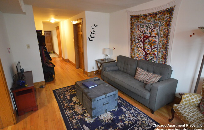 854 W Waveland Ave, Chicago IL 56