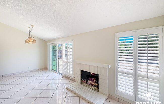 Spacious 3BD/2BA Home in Oceanside with Large Backyard, W/D & Attached 2-Car Garage