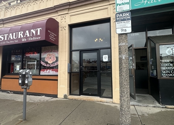 1 bed, 1 bath, 400 sqft, $2,200, Unit 1