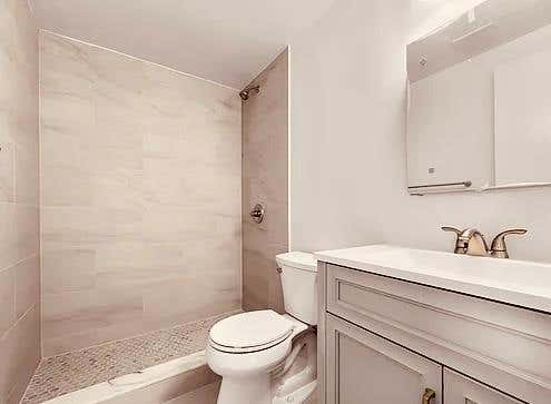 141 4 PERSHING CRES