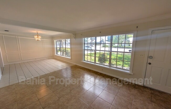 808 N MACDILL AVE