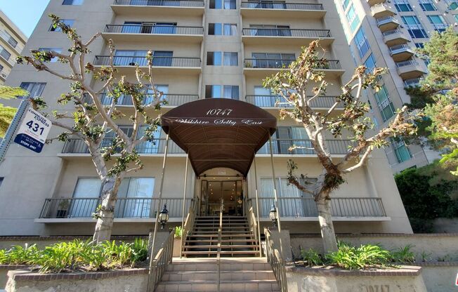 1 bed, 2 baths, 1,076 sqft, $3,750, Unit 1103