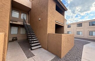 One & Two bedroom, 1 bath units near the light rail in Tempe Available!