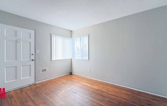 1 bed, 1 bath, $1,950, Unit 1919