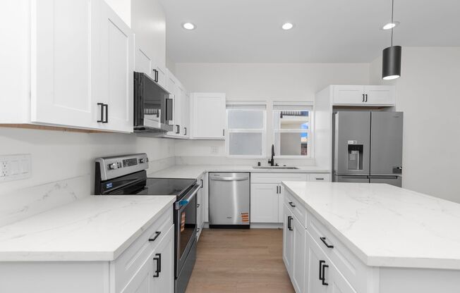 Charming 3 Bed / 2 Bath Steps from SDSU with Private Backyard