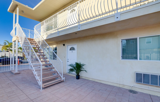 1st Month Free! Beach and Bay Blocks Away! AC! Garage Parking! Pet Friendly!