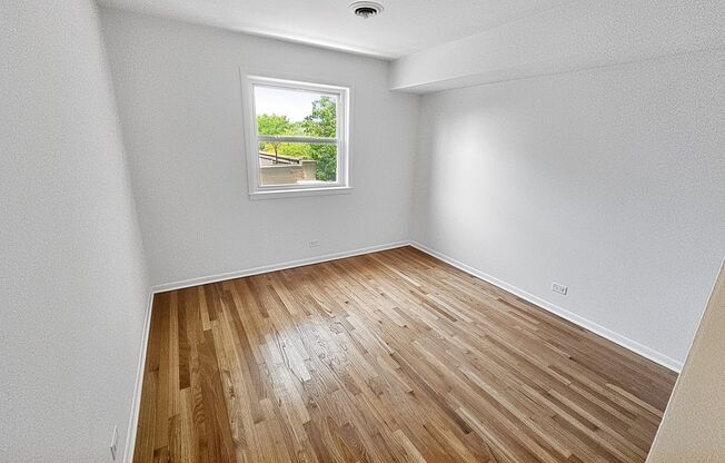 3 beds, 2 baths, $3,195, Unit 102